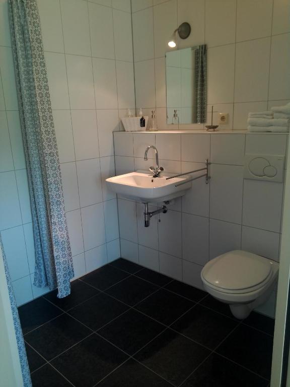 Bed & Breakfast Uiterburen Zuidbroek Номер фото
